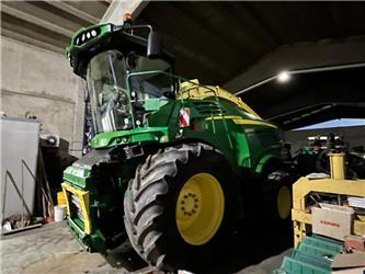 John Deere 8800