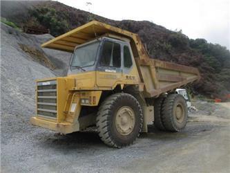 Komatsu HD325-6E0