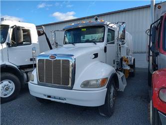 Peterbilt 337