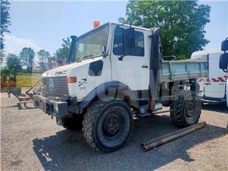 Mercedes-Benz Unimog