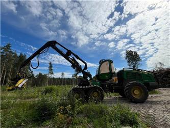 John Deere 1270G