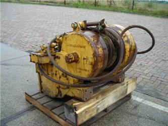 Komatsu D65E WINCH