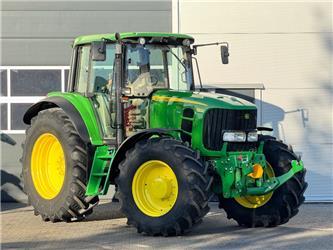 John Deere 6830