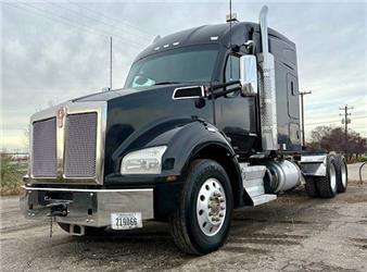 Kenworth T 880