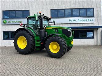 John Deere 6R195