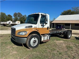 Freightliner M 106