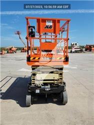 JLG ES3246