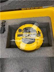 Trimble SPS881