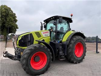 CLAAS Axion 810