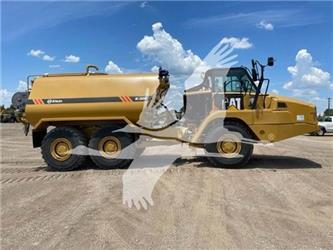 CAT 725C