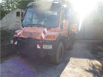 Mercedes-Benz Unimog