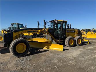 Komatsu GD655-7