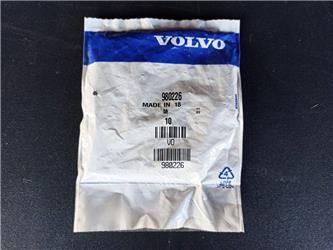 Volvo STUD 980226