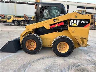 CAT 246 D