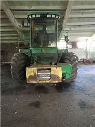 John Deere 7500