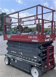 SkyJack SJIII4740 Scissor Lift