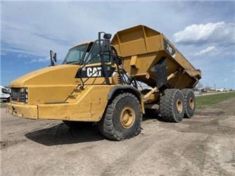 CAT 740