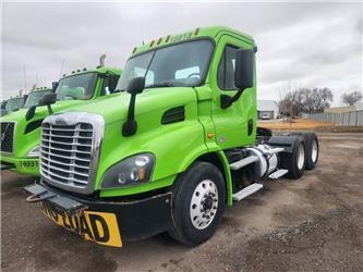 Freightliner CA113DC