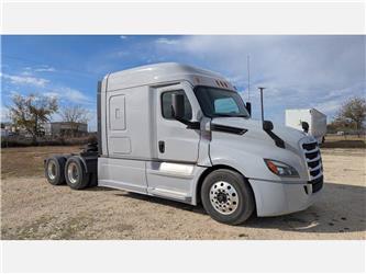 Freightliner Cascadia126