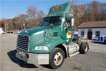 Mack CXN612