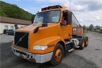 Volvo VNM64T