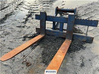  Pallet Forks