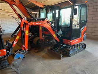 Kubota KX016