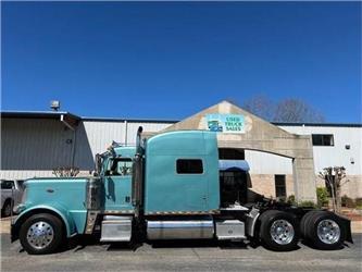 Peterbilt 389