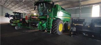 John Deere S770