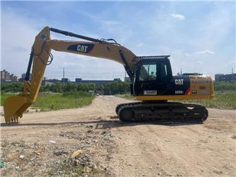 CAT 320D