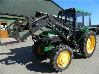 John Deere 2130