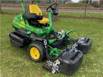 John Deere 2750