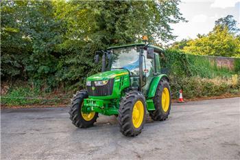 John Deere 5075E