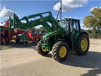 John Deere 6120M