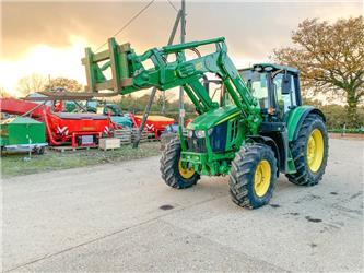 John Deere 6120M