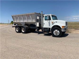 International 4900