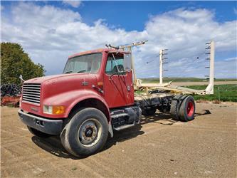 International 4900