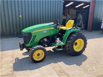 John Deere 3720