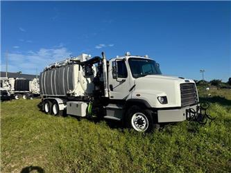 Freightliner 114 SD