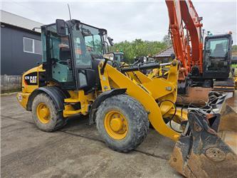 CAT 907M