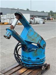 Sennebogen rotator gripper