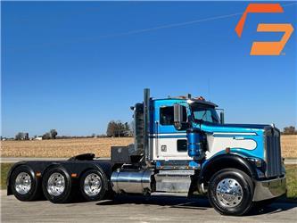 Kenworth W 900