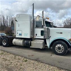 Peterbilt 389