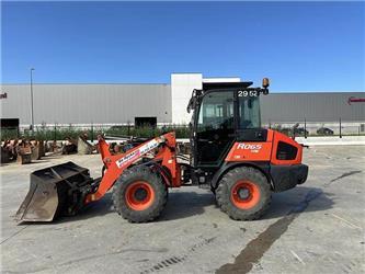 Kubota R065W