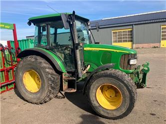 John Deere 5720