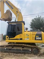 Komatsu pc200-8