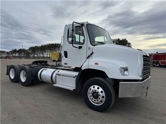 Freightliner 114SD