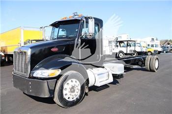 Peterbilt 337