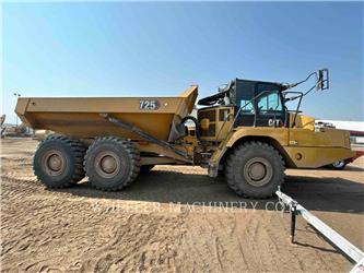 CAT 725