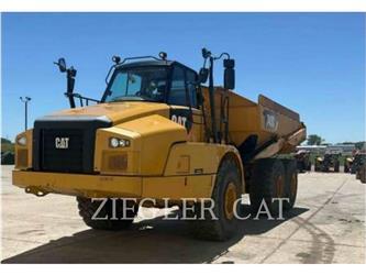 CAT 745C